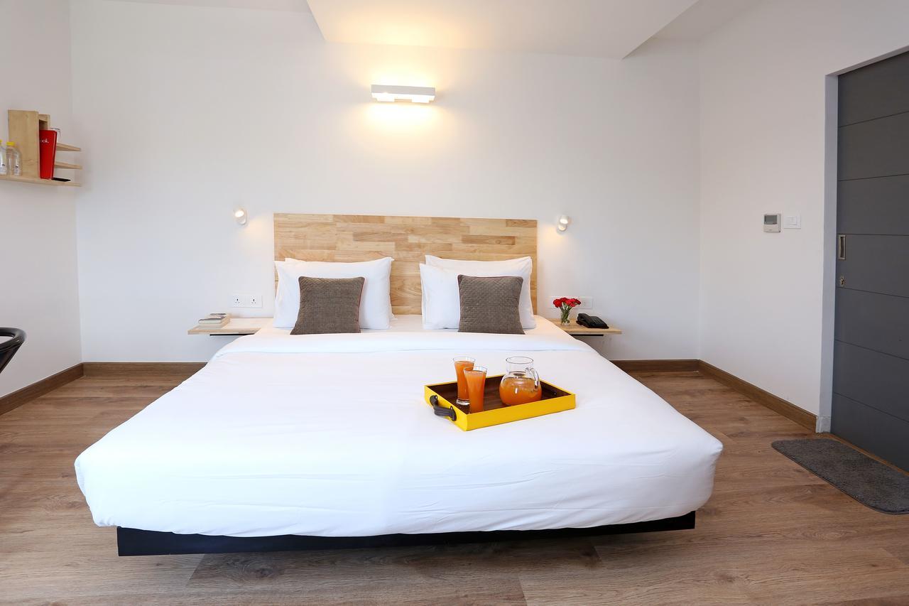 Oyo Townhouse 015 Lajpat Nagar Hotel New Delhi Exterior photo