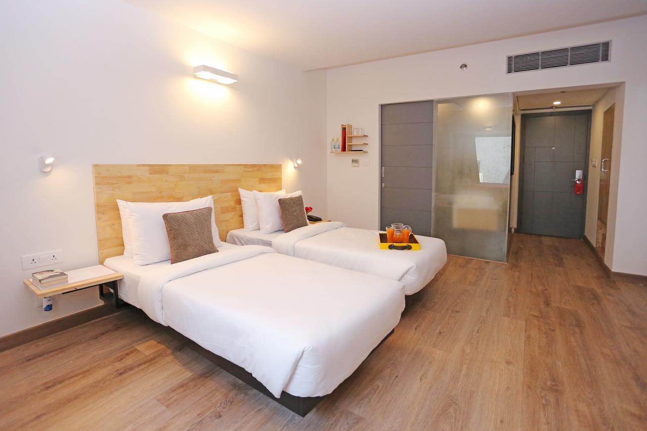 Oyo Townhouse 015 Lajpat Nagar Hotel New Delhi Exterior photo