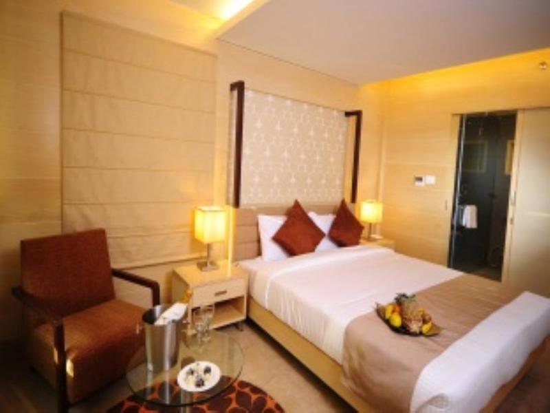 Oyo Townhouse 015 Lajpat Nagar Hotel New Delhi Exterior photo